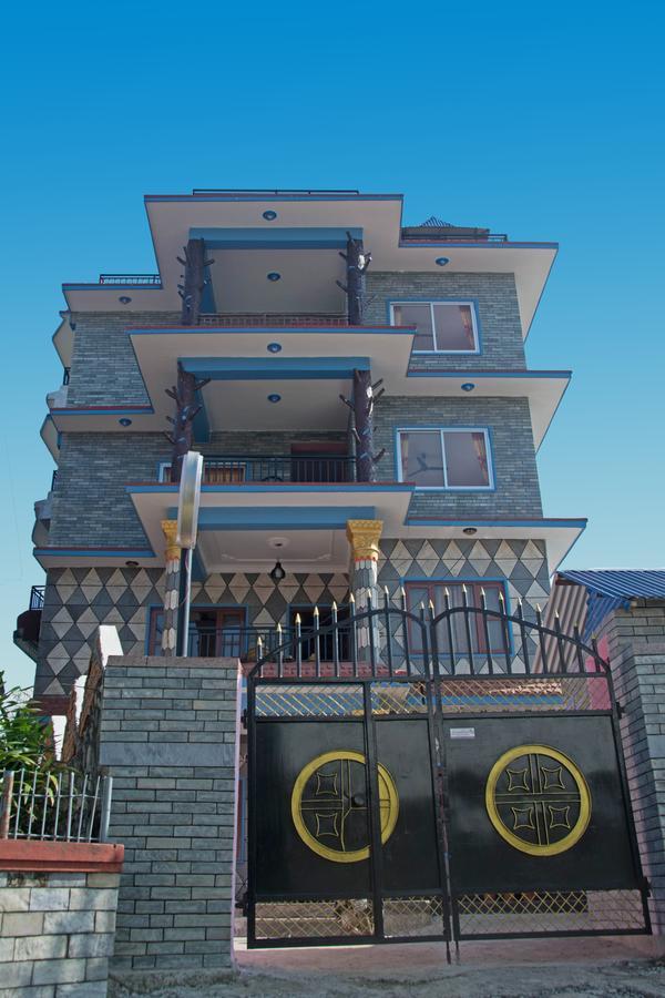 Mount Blue Tourist Hostel - Pokhara Kültér fotó