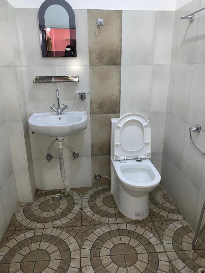 Mount Blue Tourist Hostel - Pokhara Kültér fotó