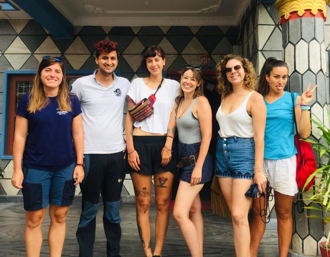 Mount Blue Tourist Hostel - Pokhara Kültér fotó
